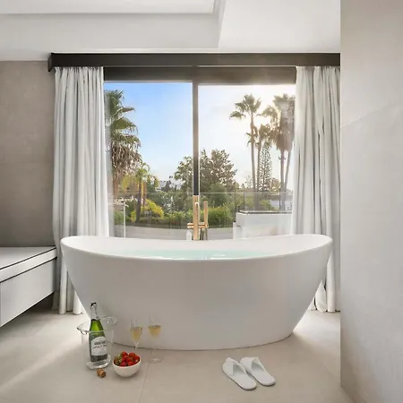 Βίλα With Private Heated Pool Steam Jacuzzi & Gym
