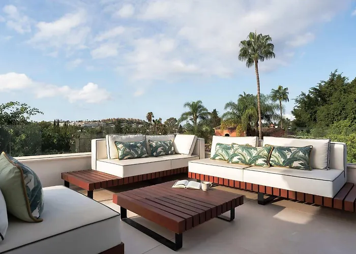 With Private Heated Pool Steam Jacuzzi & Gym Villa *
