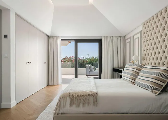 With Private Heated Pool Steam Jacuzzi & Gym * Marbella