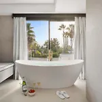 Villa With Private Heated Pool Steam Jacuzzi & Gym