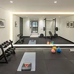 With Private Heated Pool Steam Jacuzzi & Gym マルベーリャ