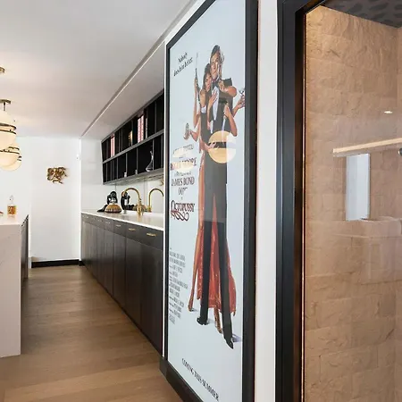 With Private Heated Pool Steam Jacuzzi & Gym Вилла