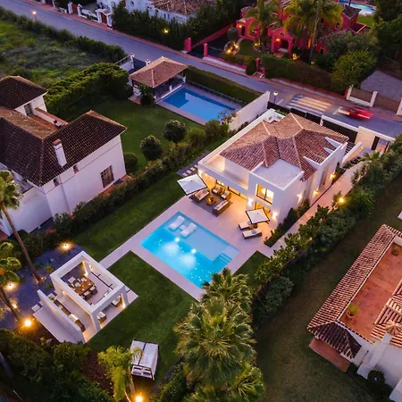 Villa With Private Heated Pool Steam Jacuzzi & Gym *