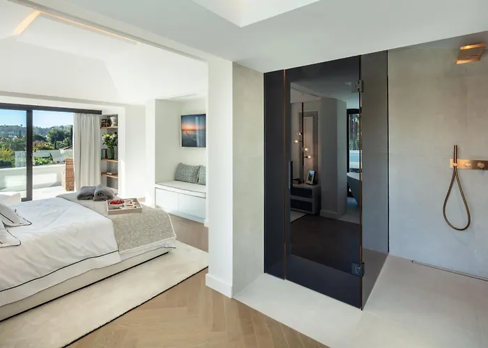 Villa With Private Heated Pool Steam Jacuzzi & Gym Marbella