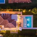 With Private Heated Pool Steam Jacuzzi & Gym * Marbella