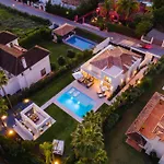 Villa With Private Heated Pool Steam Jacuzzi & Gym *