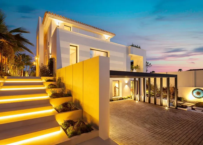 With Private Heated Pool Steam Jacuzzi & Gym Villa *
